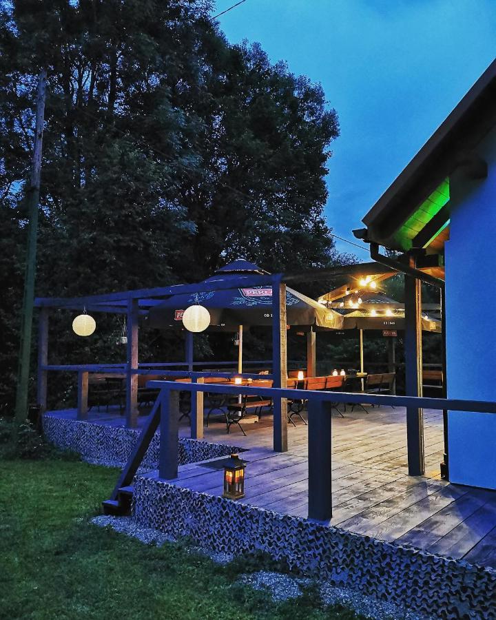 Apartamento Osrodek Volfcamp Kwaszenina Arłamów Exterior foto